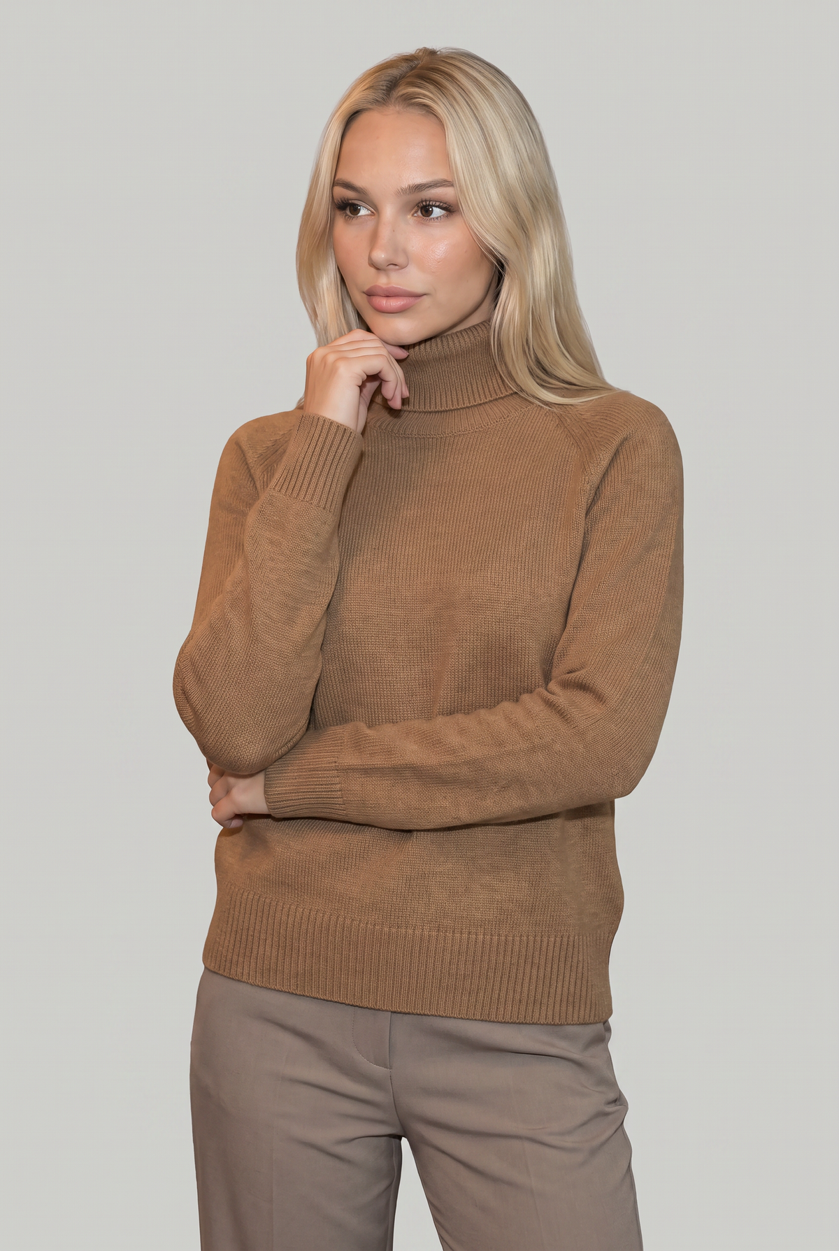 Damski Sweter z Luźnym Golfem