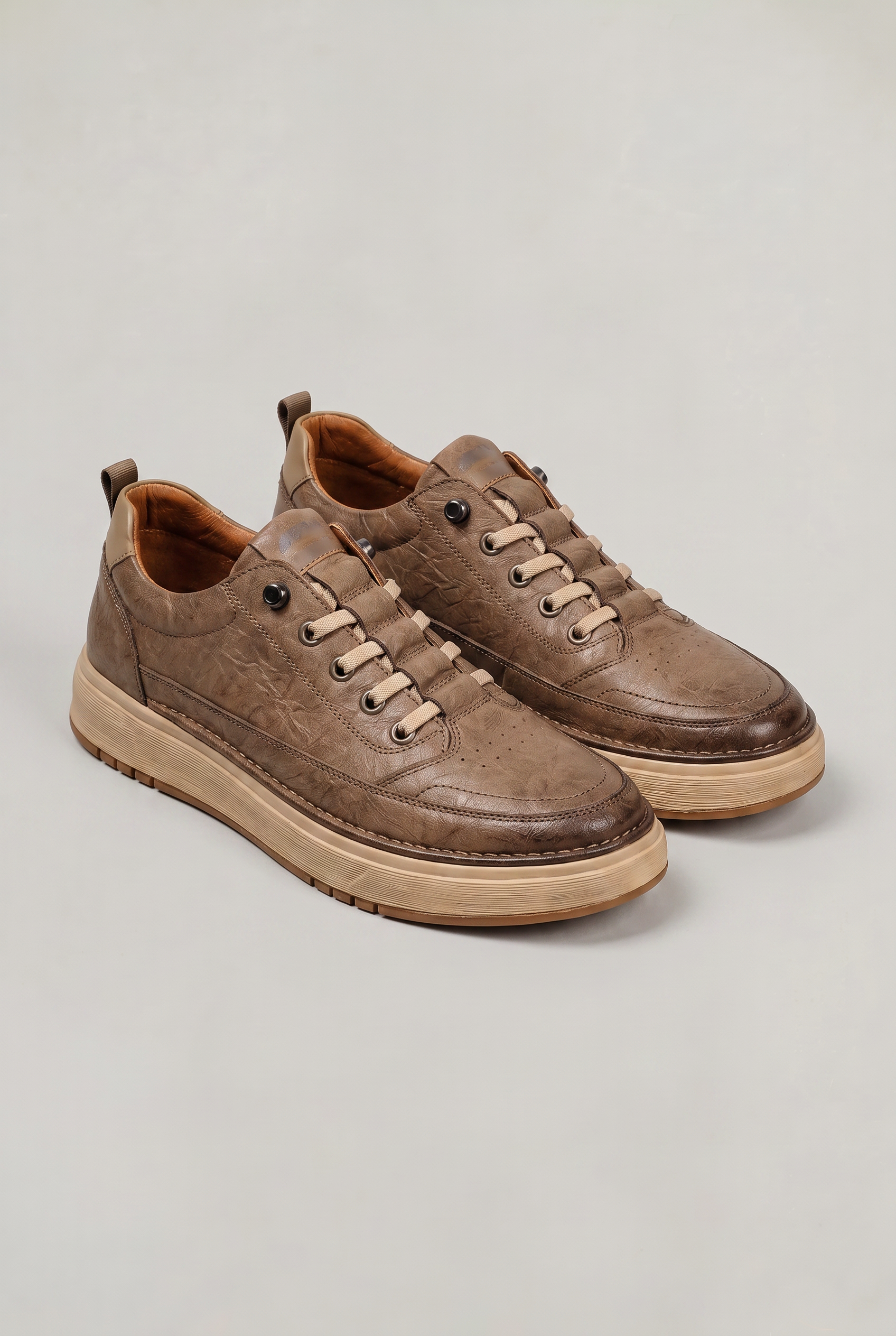 Męskie syntetyczne sneakersy niskie z sznurowadłami